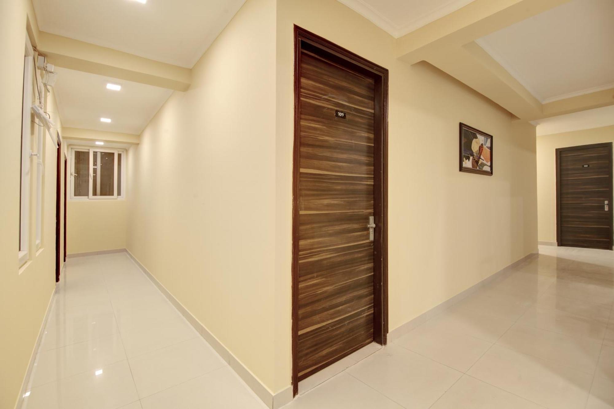 Limewood Stay - Executive Huda City Center Gurgaon Exterior foto