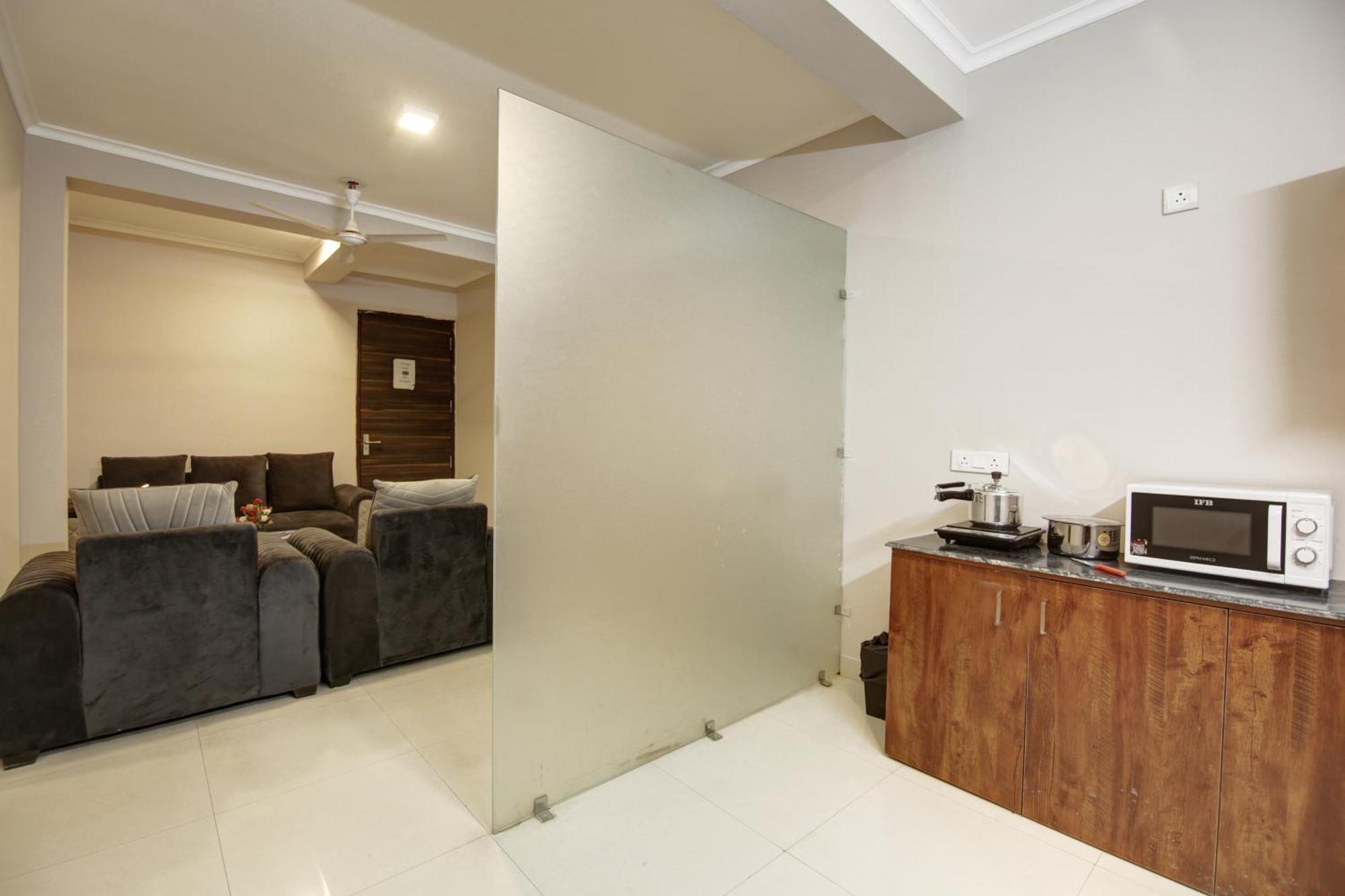 Limewood Stay - Executive Huda City Center Gurgaon Exterior foto
