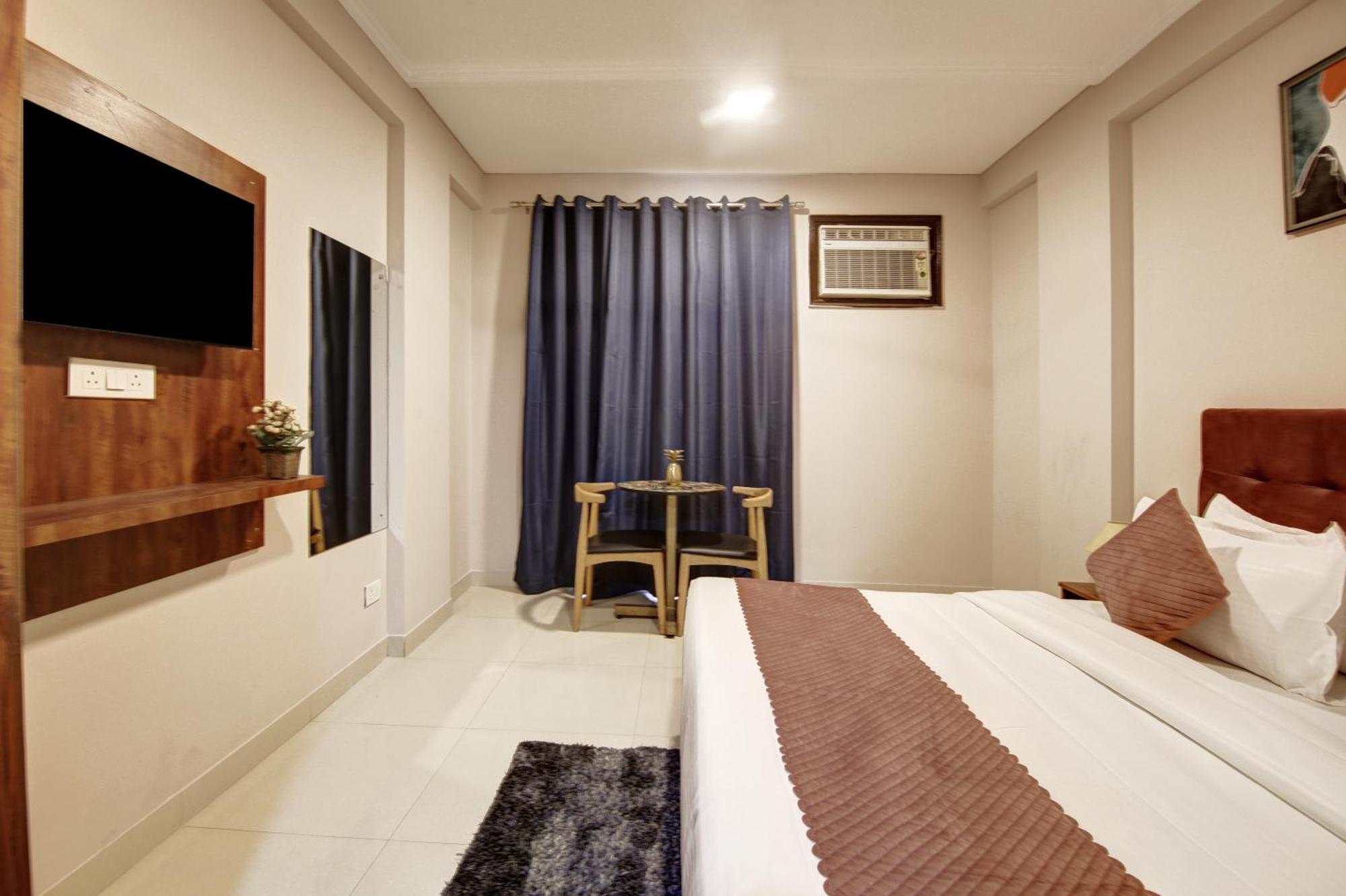 Limewood Stay - Executive Huda City Center Gurgaon Exterior foto