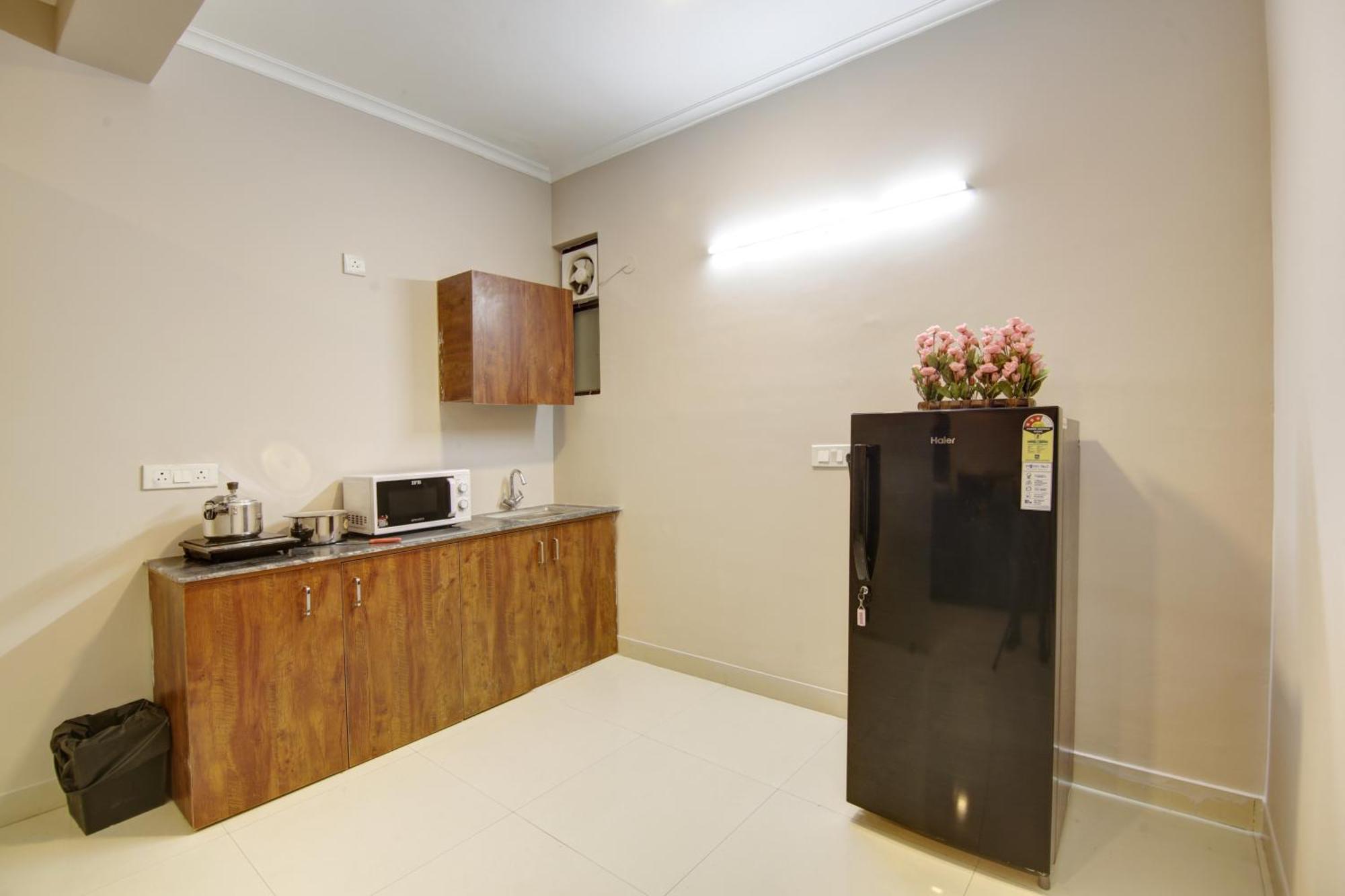 Limewood Stay - Executive Huda City Center Gurgaon Exterior foto