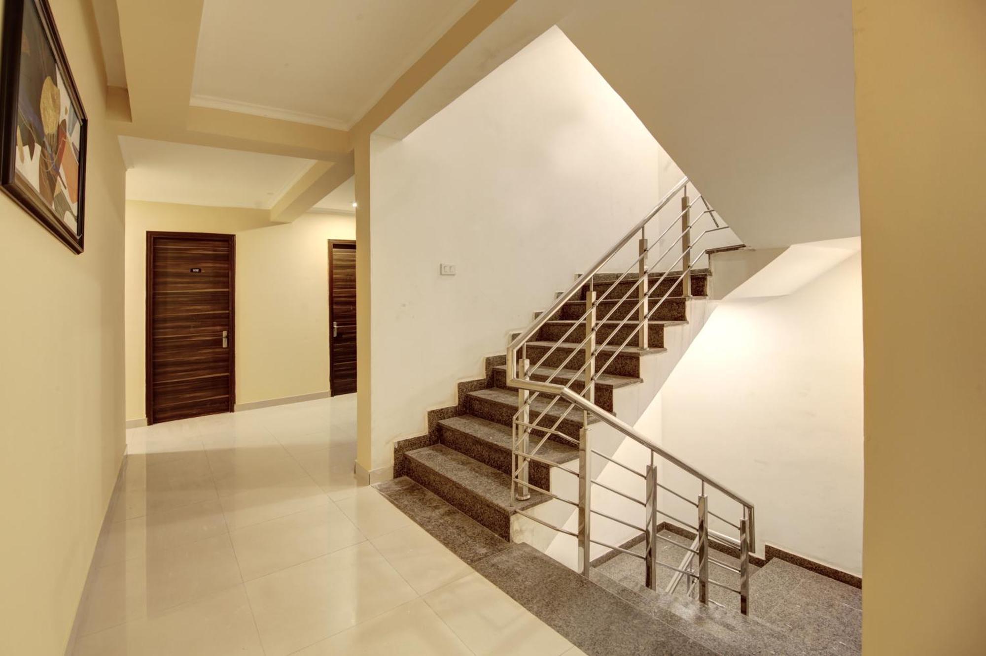 Limewood Stay - Executive Huda City Center Gurgaon Exterior foto