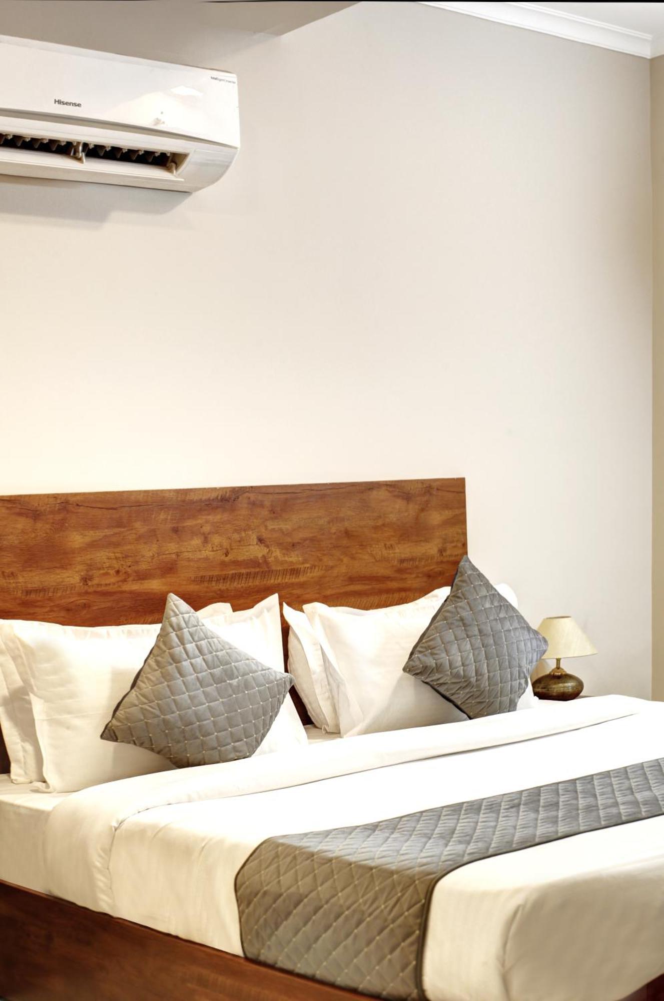 Limewood Stay - Executive Huda City Center Gurgaon Exterior foto