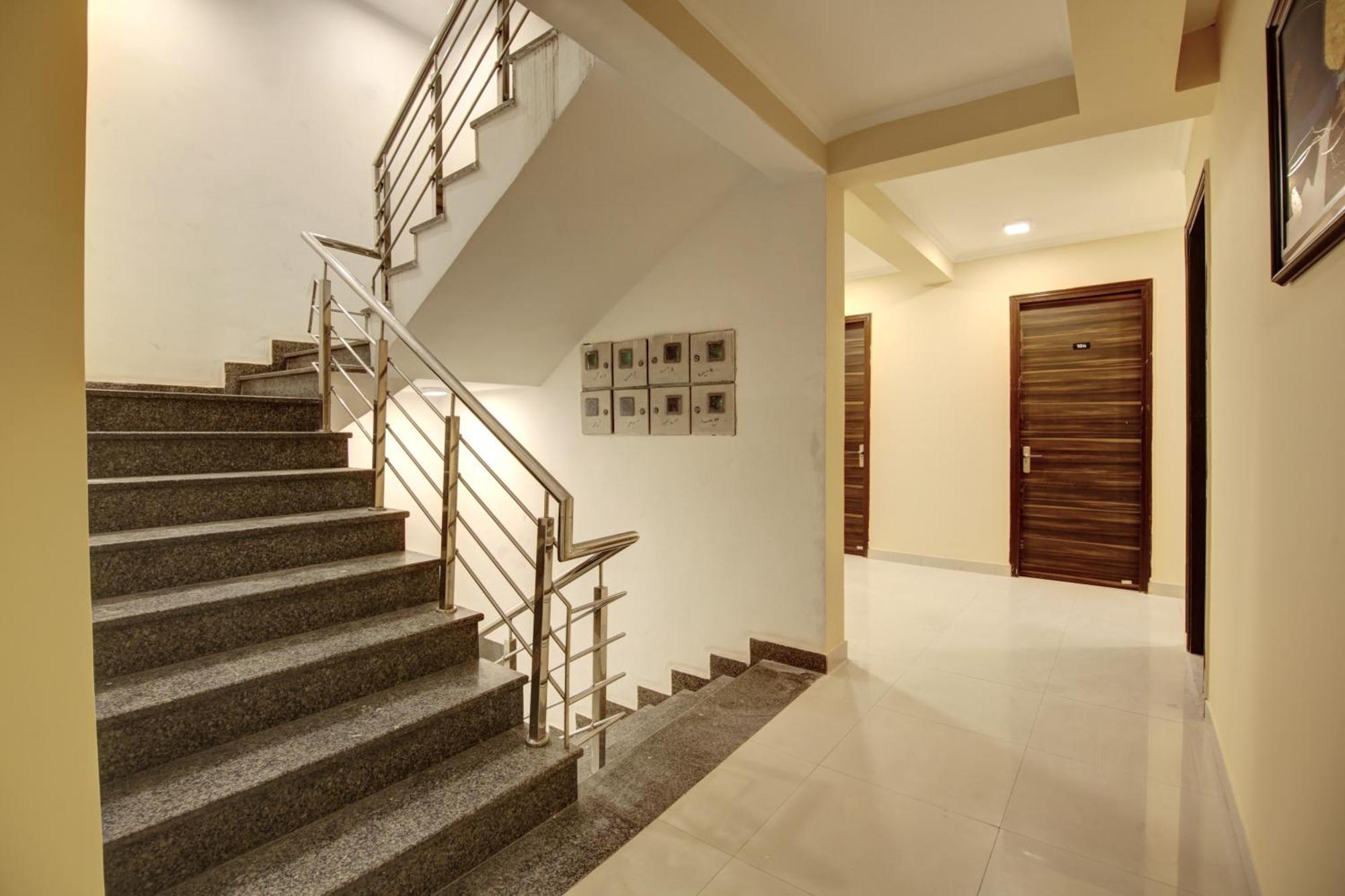 Limewood Stay - Executive Huda City Center Gurgaon Exterior foto