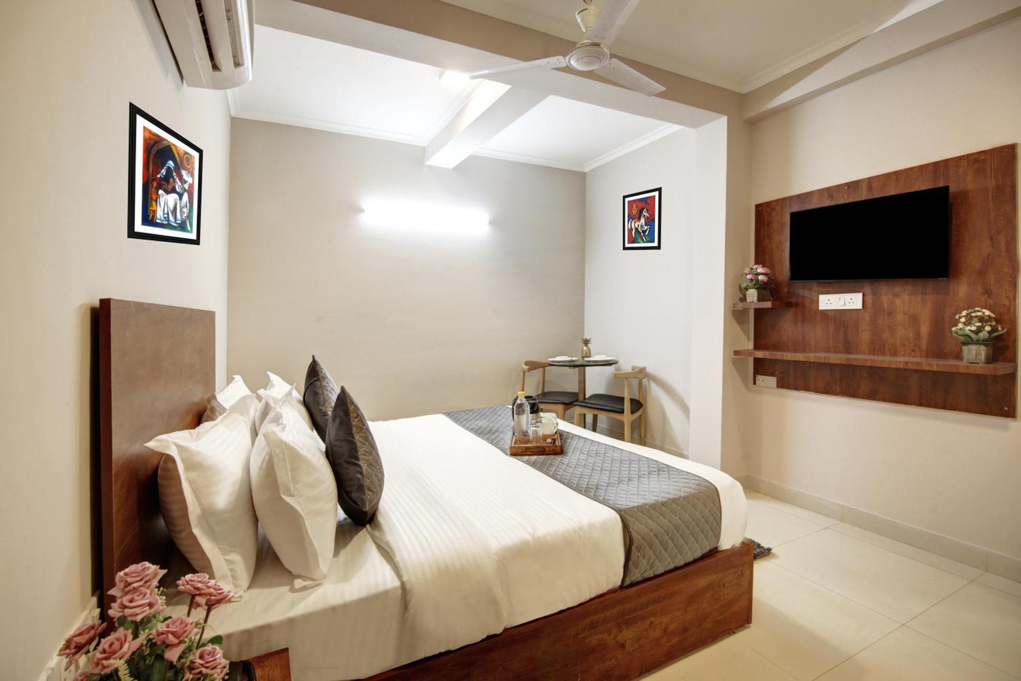 Limewood Stay - Executive Huda City Center Gurgaon Exterior foto