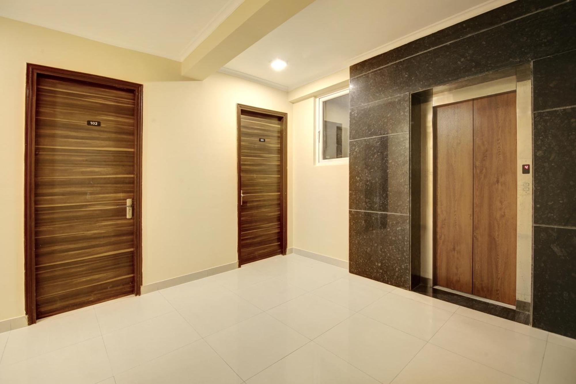 Limewood Stay - Executive Huda City Center Gurgaon Exterior foto